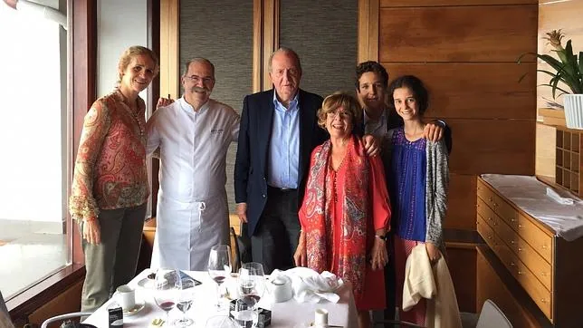 El Rey Don Juan Carlos y su familia con
