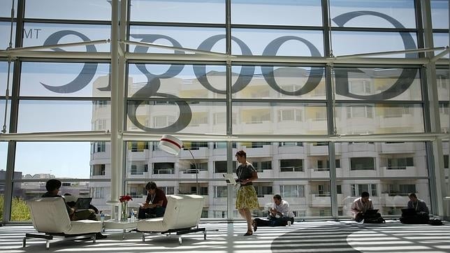 Bruselas lanza un ultimátum a Google ante su posición en el mercado