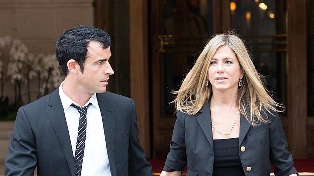 Jennifer Aniston y Justin Theroux van a adoptar un bebé