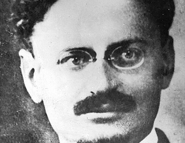 El día 21, Trotsky falleció por sus heridas. Tenía 60 años