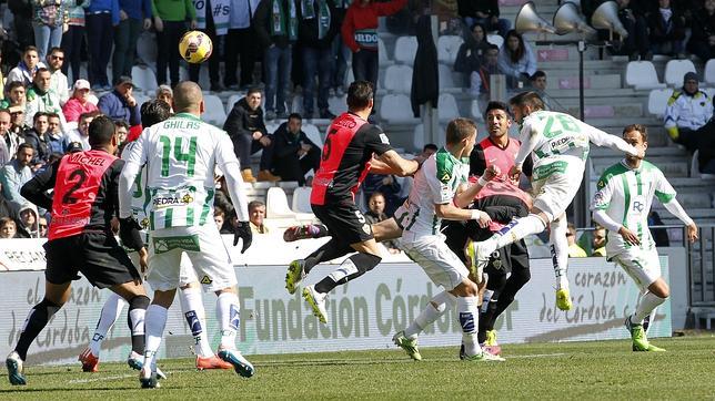 Cuatro grandes candidatos para tres puestos de ascenso