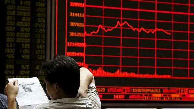 La Bolsa de Shanghái se ha desplomado este martes otro 7,6%