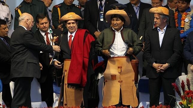 Críticas en Bolivia contra Evo Morales tras filtrarse un vídeo ordenando que le aten los zapatos