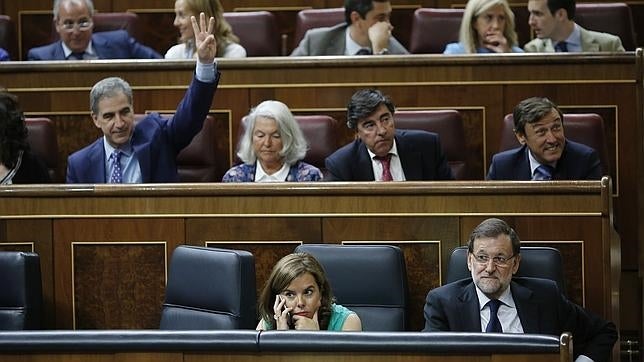 El PP se toma su tiempo antes de cubrir la vacante de CiU en la Mesa del Congreso