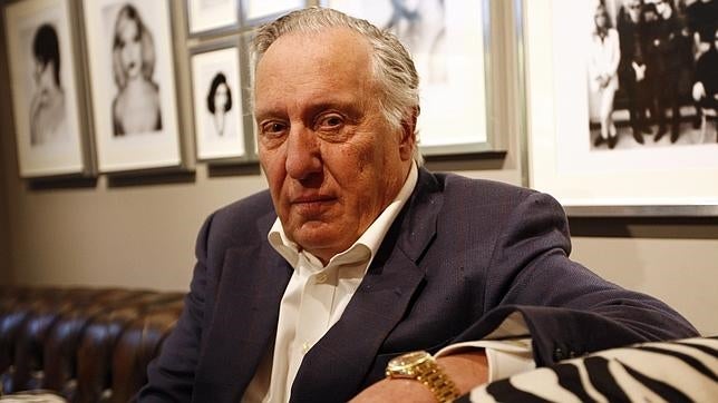 El escritor Frederick Forsyth revela que trabajó durante 20 años para el MI6