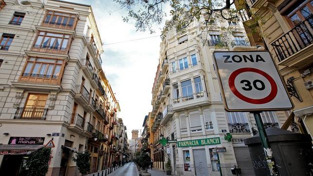 Valencia limita a 30 kilómetros por hora la velocidad máxima en el centro de la ciudad