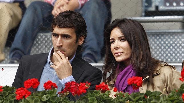 Raúl González Blanco y Mamen Sanz