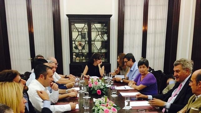 Posada se reúne con los empresarios españoles en Cuba