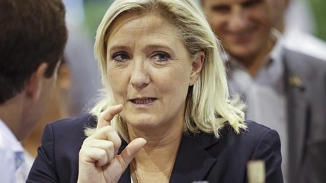 Marine Le Pen: «Francia no puede ni debe acoger a más clandestinos»