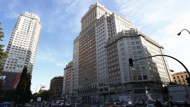 Vista de la fachada del Edificio España que el Ayuntamiento de Madrid quiere conservar