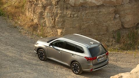 Probamos el nuevo Mitsubishi Outlander, más moderno y eficiente