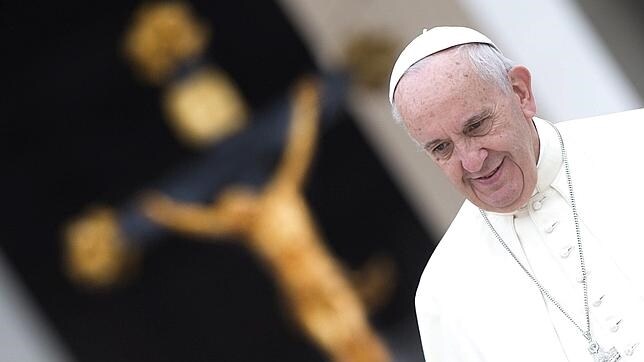 El Papa instó a «cada parroquia» de Europa a acoger a una familia de refugiados