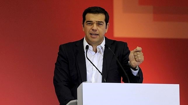 Tsipras asegura que luchará por mejorar las condiciones del tercer rescate griego