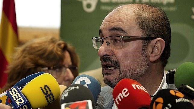 Lambán califica de «indignante» la carta de Artur Mas sobre los bienes de Aragón