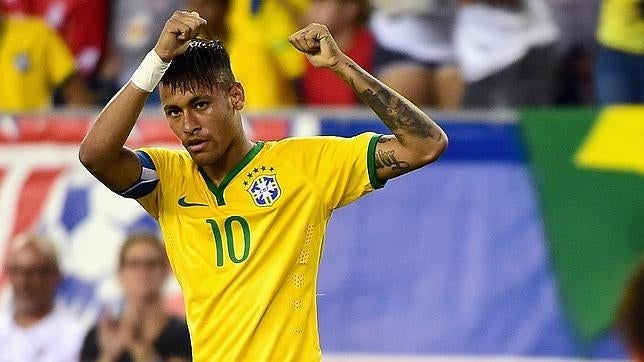 Neymar cambia la cara a Brasil