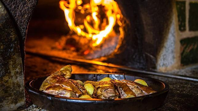 El cochinillo es uno de los platos estrella de la Hacienda del Cardenal