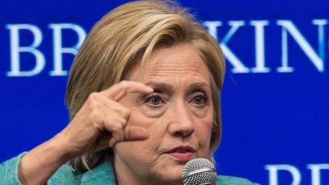 Hillary pide perdón pero no despeja el caso de los correos de la campaña