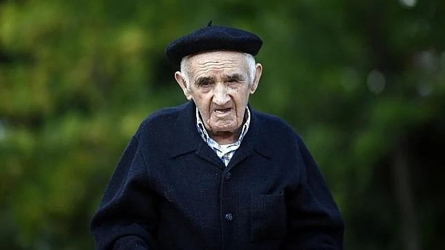Ángel Serrano, el hombre más mayor de la Comunidad cumplió 106 años
