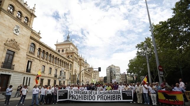 Más de 9.000 personas se citan en Valladolid «en defensa de la tauromaquia»