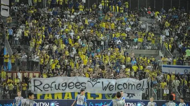 Pancarta de «Refugiados no bienvenidos»