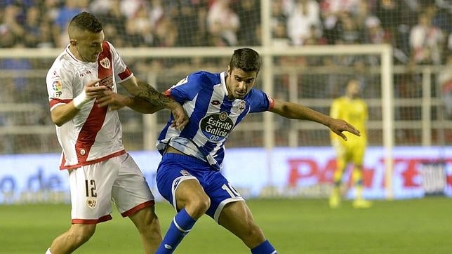 El Deportivo fulmina al Rayo y vuelve a ganar lejos de Riazor