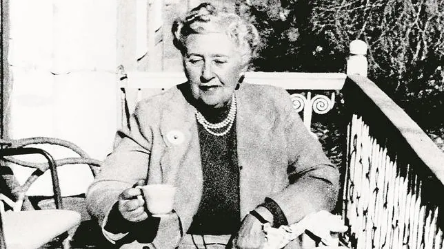 La célebre escritora Agatha Christie