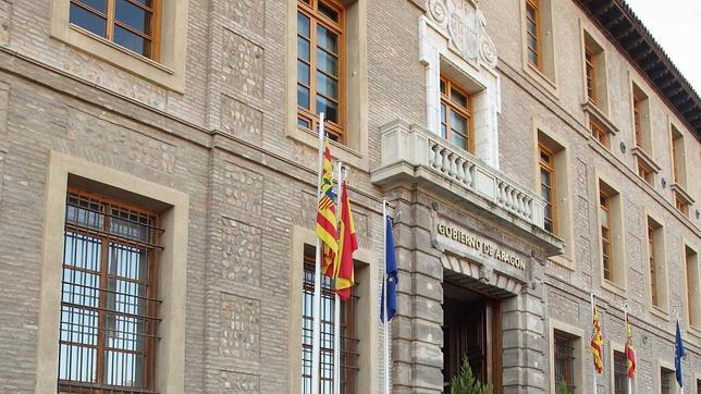 El Gobierno de Aragón se gasta cada mes en nóminas casi 9 millones de euros más que hace un año