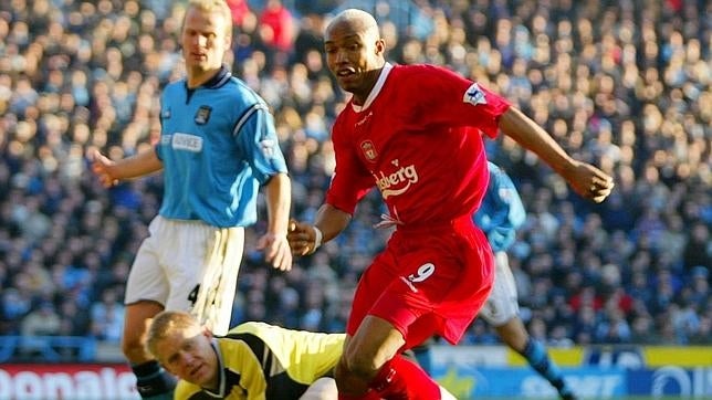 Diouf: «A Gerrard no le gustan los negros»