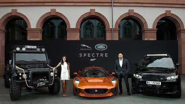 Jaguar y Land Rover presentan los coches de James Bond