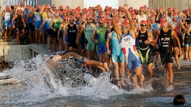 Nada, pedalea y corre hasta la Puerta del Sol