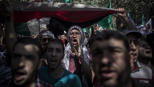 Miles de jordanos protestan contra Israel por las restricciones en la mezquita Al Aqsa