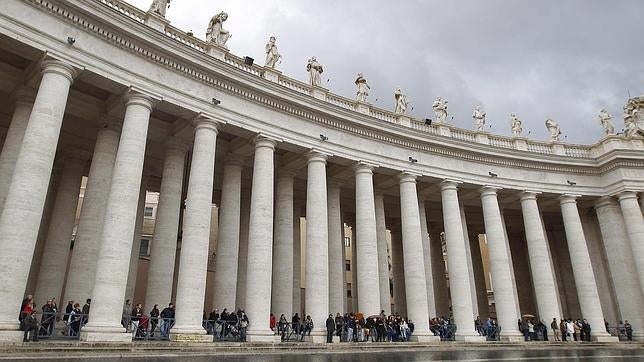 El Vaticano predica con el ejemplo y acoge a dos familias de refugiados sirios