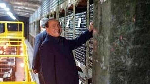 Ucrania abre una causa penal contra Berlusconi por beberse un jerez de 150.000 dólares