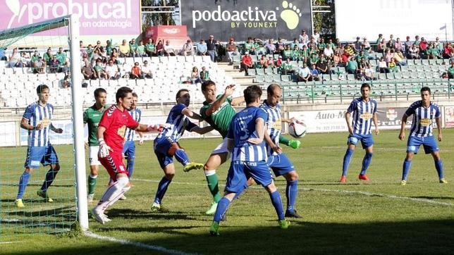 2-1: El Toledo remonta al Talavera con un fútbol de alta escuela