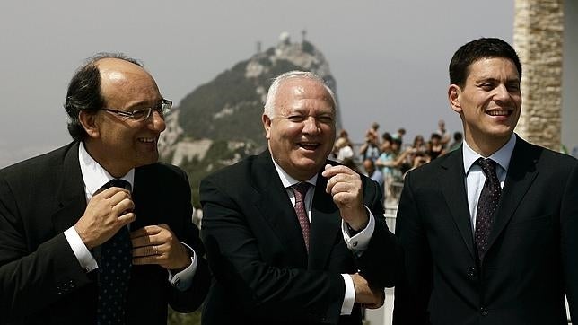 Moratinos y Picardo, juntos por Gibraltar