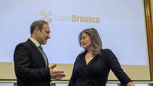 Setenta empresas acuden a «Expodrónica», la primera feria de drones de España