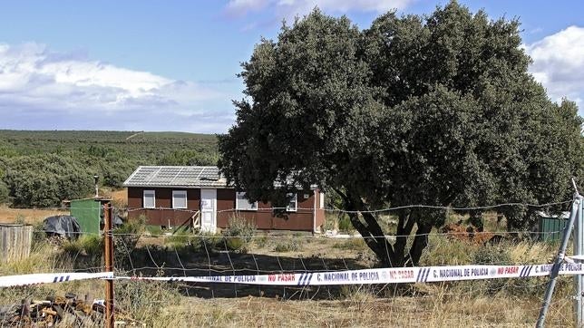 La Policía halló un trozo de esqueleto de mano donde fue enterrada la peregrina estadounidense