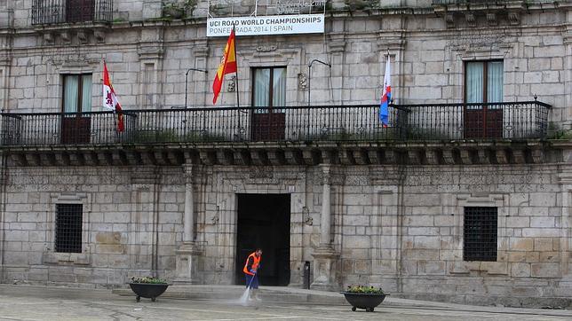 El ayuntamiento de Ponferrada subasta la vivienda de una familia por una deuda de 2.000 euros