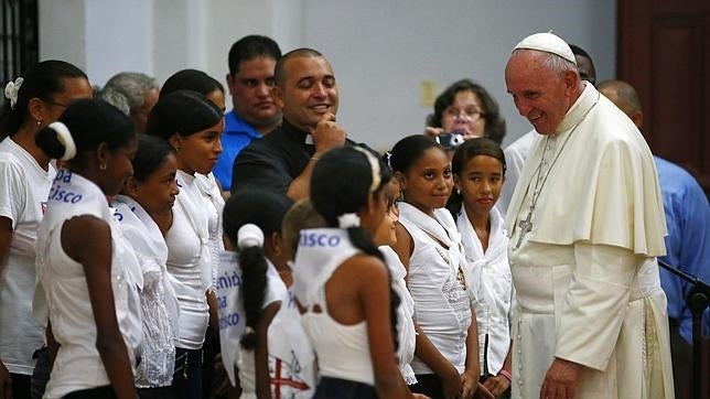 El Papa Francisco pide que se reúna el «pueblo disperso» de Cuba