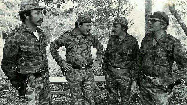 Un grupo de líderes guerrilleros colombianos en la década de los 80