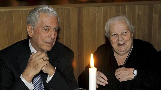 CArmen Balcells, en la celebración del Nobel de Vargas Llosa