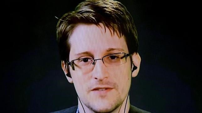 Edward Snowden abre por sorpresa un perfil de twitter con un enigmático tuit