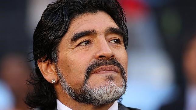 Maradona: «Falta gente presa en la FIFA»