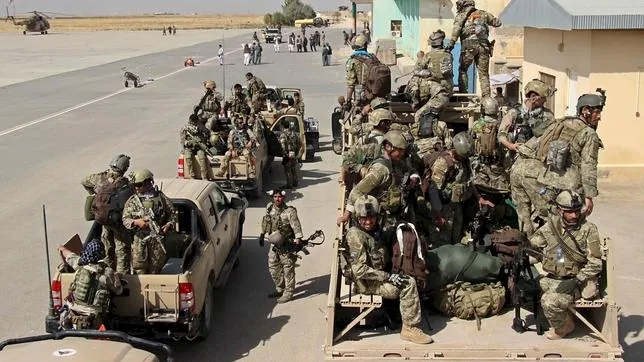 Fuerzas especiales del Ejército afgano llegan a Kunduz para enfrentarse a los talibanes
