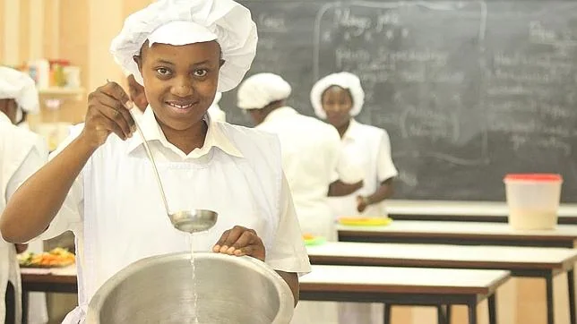 Mónica Wanjiru, una de las jóvenes africanas que aspira a convertirse en chef profesional