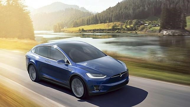 Tesla lanza el Modelo X que muestra que «cualquier coche» puede ser eléctrico