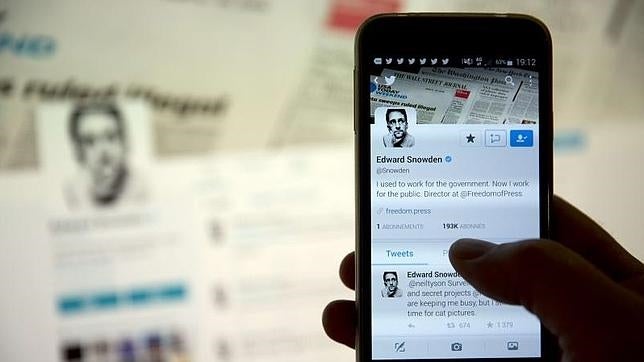 Edward Snowden supera el millón de seguidores en Twitter en menos de 24 horas