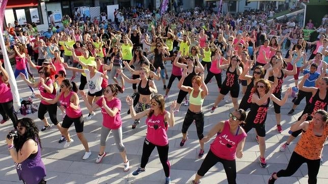 «Zumba» por los refugiados sirios