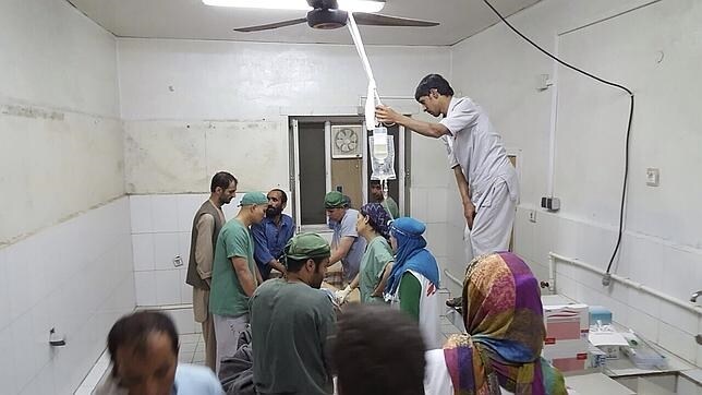Intervención quirúrgica en el hospital de Médicos Sin Fronteras atacado en Kunduz