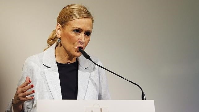 Cifuentes se pone como espejo para un Gobierno de Rajoy en minoría